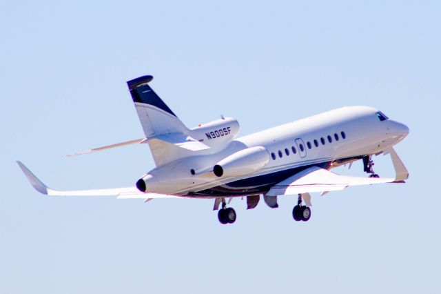 Dassault Falcon 900 (N900SF)