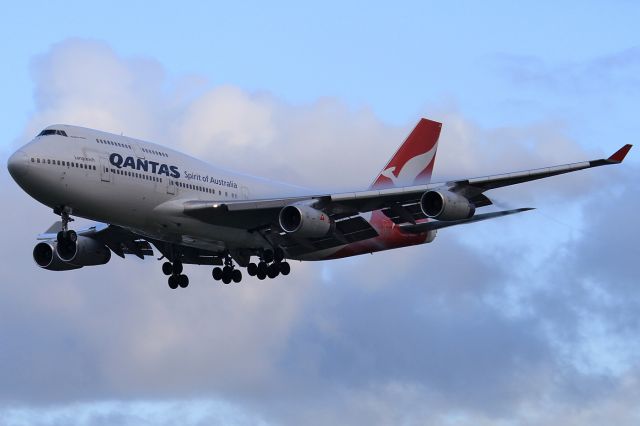 Boeing 747-400 (VH-OJS)