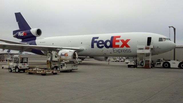 McDonnell Douglas DC-10 (N358FE) - FDX3601 getting ready to taxi out