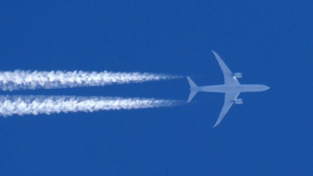 Boeing 787-9 Dreamliner (CC-BGJ) - CC-BGJ | B-789 | LAN750 | SCL>GRUbr /VERTICAL DE CASCAVEL NA FL 370br /14.04.2017 - 11:01