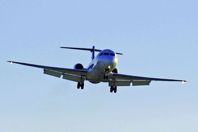 Fokker 100 (VH-XWP) - Fokker 100 cn 11281. Alliance Airlines VHXWP rwy 06 YPPH 09 April 2021