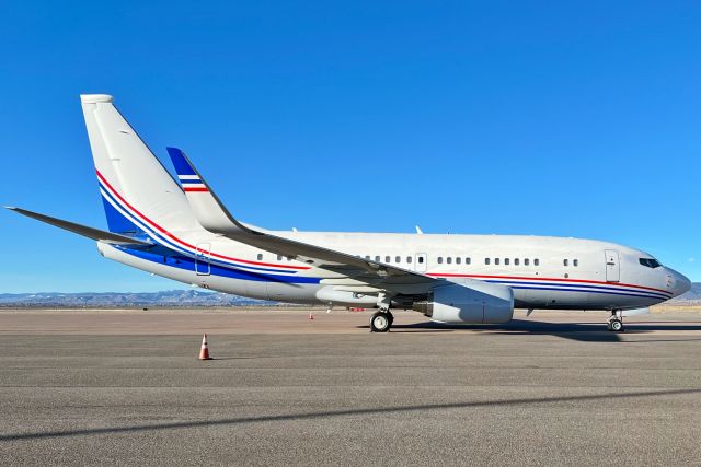 Boeing 737-700 (N836BA)