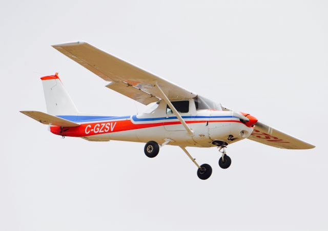 Cessna 152 (C-GZSV) - On approach runway 21 , GFT Trainer doing circuits with touch and goes.