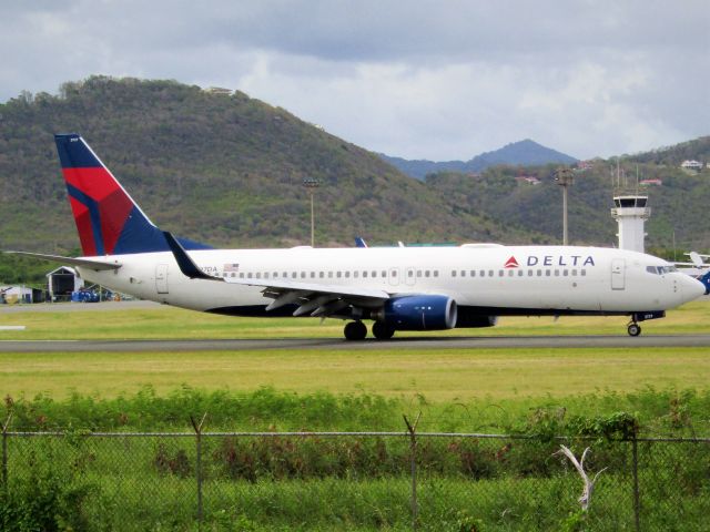 Boeing 737-800 (N397DA)