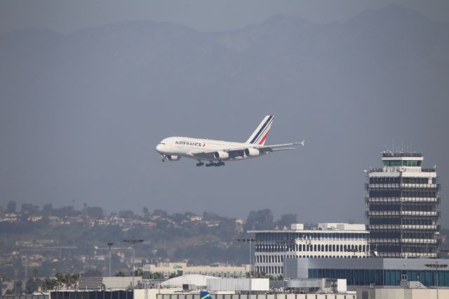 Airbus A380-800 (F-HPJC)