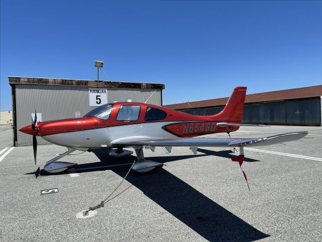 Cirrus SR22 Turbo (N854SD)