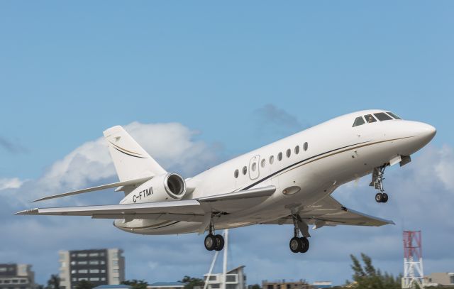 Dassault Falcon 2000 (C-FTMI)