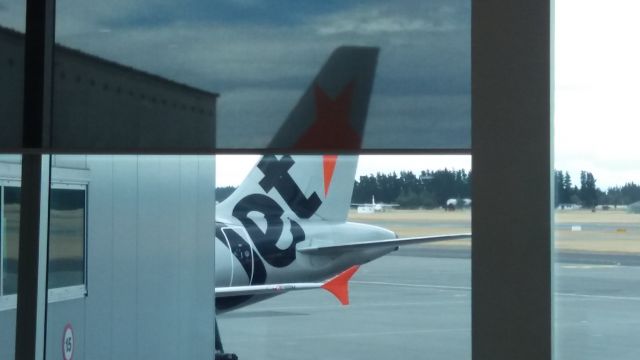 Airbus A320 (VH-VGO) - Jetstar Tail at chch