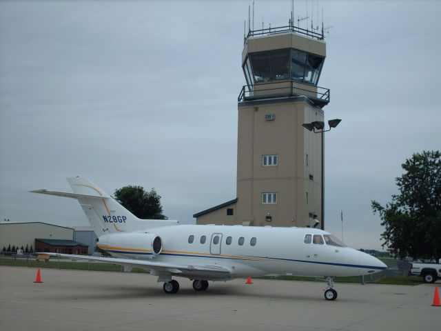 Hawker 800 (N28GP)