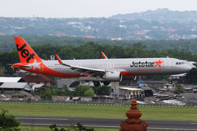 Airbus A321neo (VH-OFS)