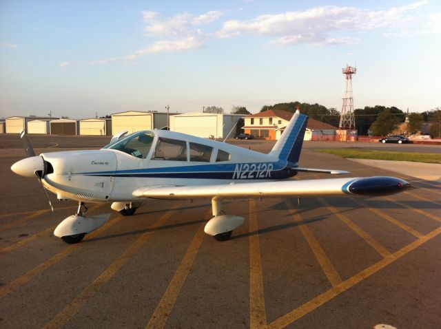 Piper Cherokee (N2212R) - Getting gas in Searcy on the way to Houston from Chicago.