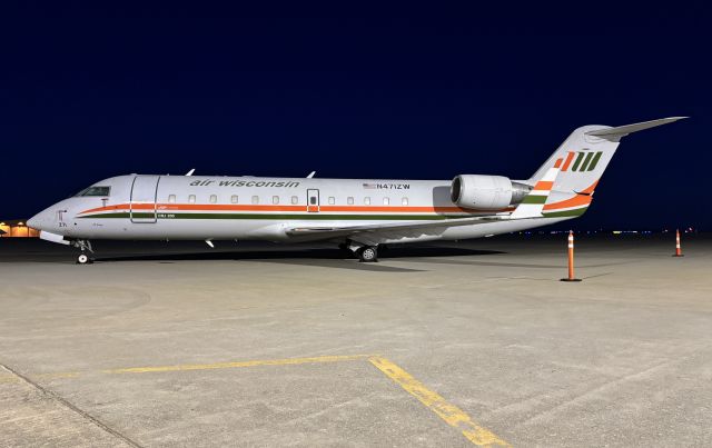 Canadair Regional Jet CRJ-200 (N471ZW)