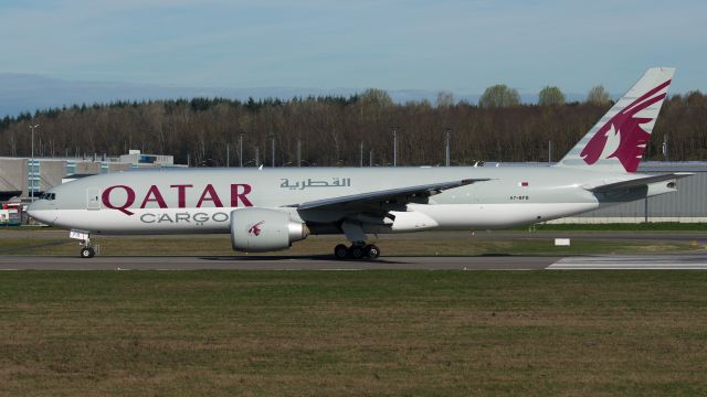 BOEING 777-200LR (A7-BFB)