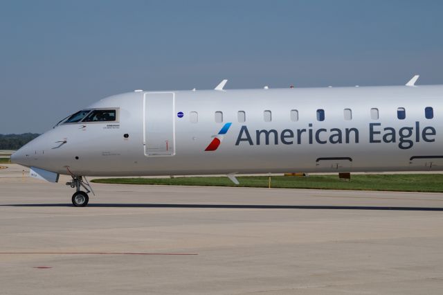 Canadair Regional Jet CRJ-900 (N958LR)