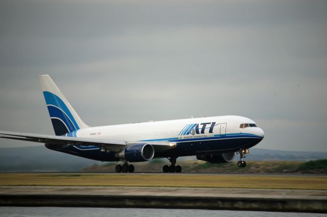 BOEING 767-200 (N761CX) - Air Transport Internatinal  Boeing 767-223F  N71CX