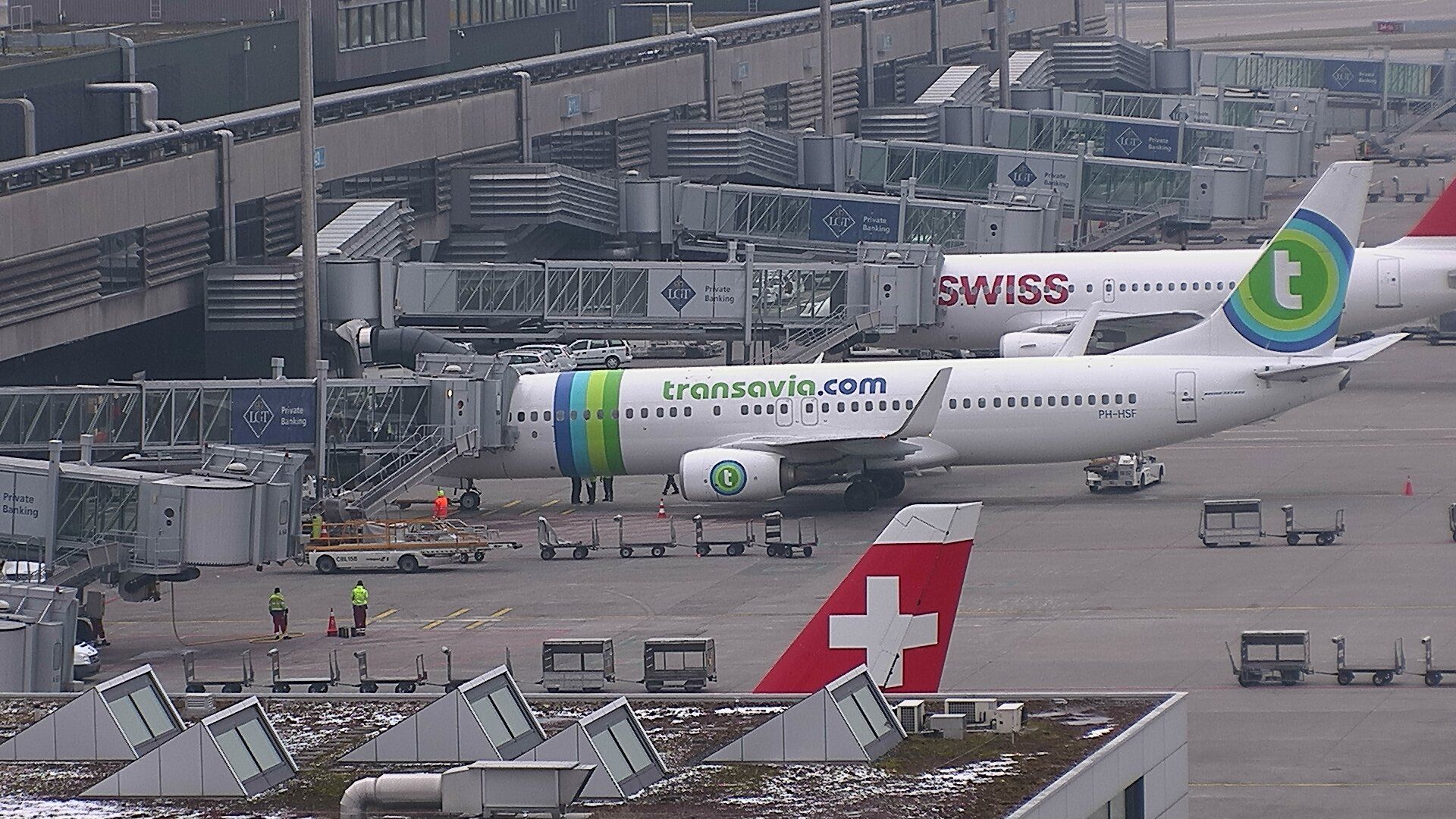 Boeing 737-800 (PH-HSF)