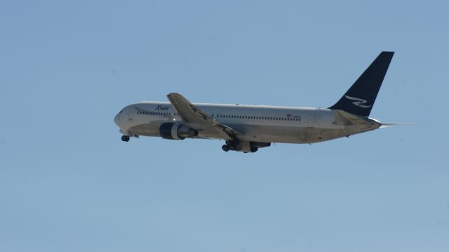 BOEING 767-300 (N120DL)