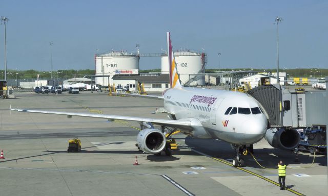 Airbus A319 (D-AGWE) - Germanwings Airbus A319-132 D-AGWE in Vienna 