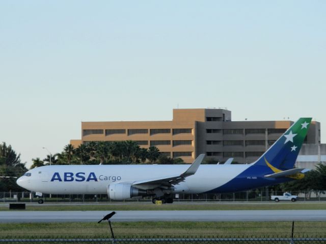 BOEING 767-300 (PR-ABB)