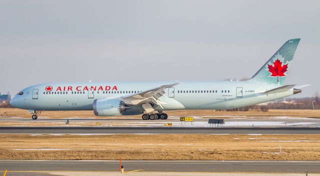 Boeing 787-9 Dreamliner (C-FGDT) - Air Canadas newest 787-9 heads to the terminal after the voyage from Shanghai Pudong Intl