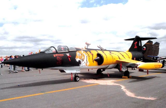 Canadair CL-201 Starfighter —