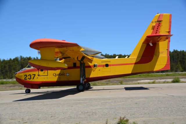 Canadair CL-215 (QUE237)