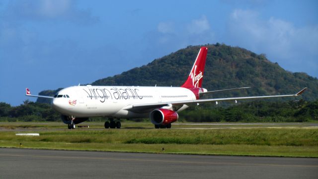 Airbus A330-300 (G-VGBR)