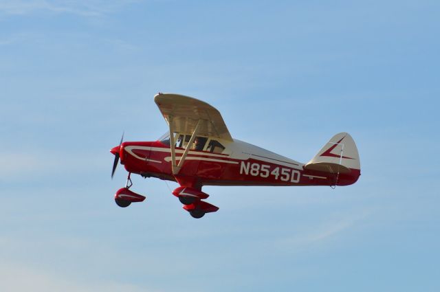 Piper PA-22 Tri-Pacer (N8545D)