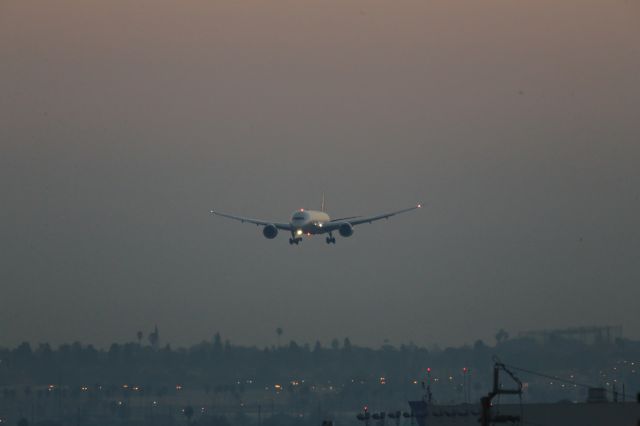 Boeing 787-9 Dreamliner (N38950)