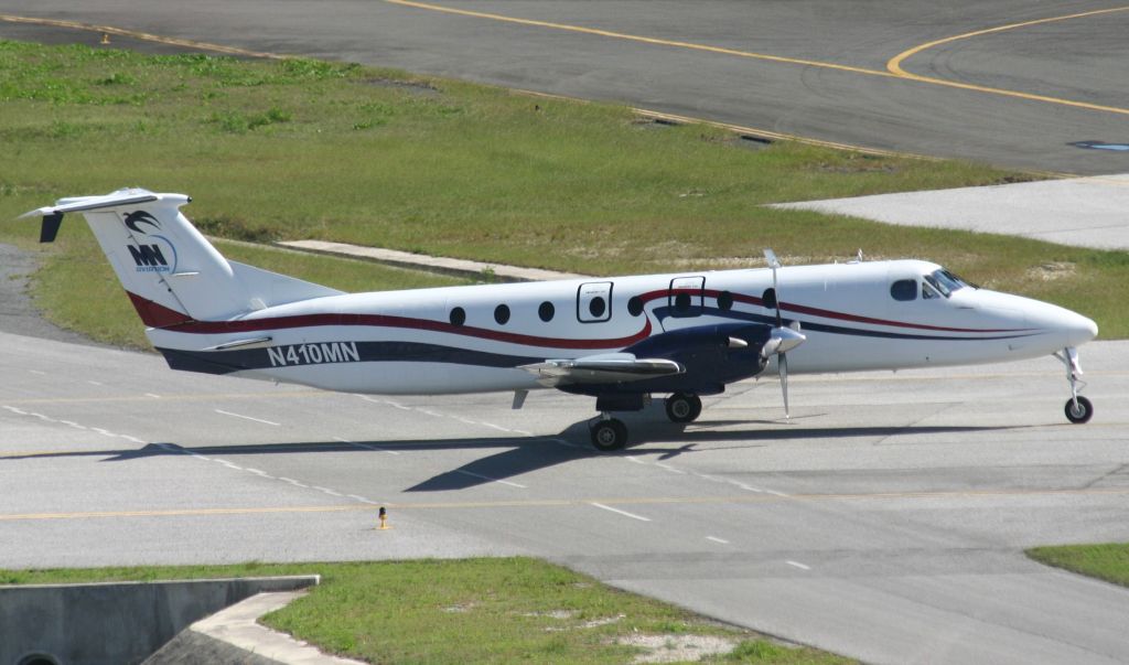 Beechcraft 1900 (N410MN)