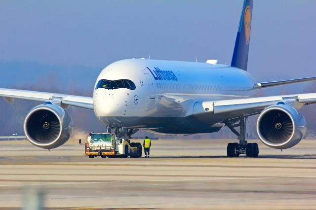 Airbus A350-900 (D-AIXA)