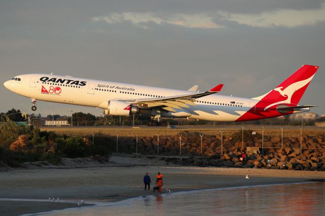 Airbus A330-300 (VH-QPA)