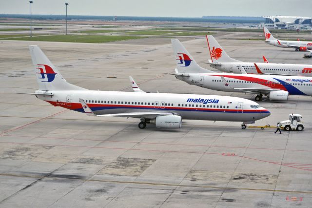 Boeing 737-800 (9M-MLF)