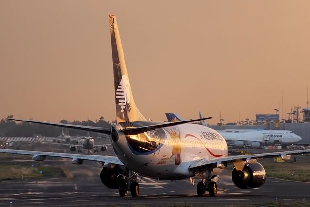 Boeing 737-700 (N423AM) - AMX Sunset!!!