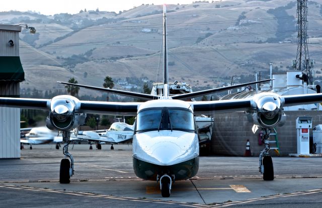 Gulfstream Aerospace Jetprop Commander (N224EZ)