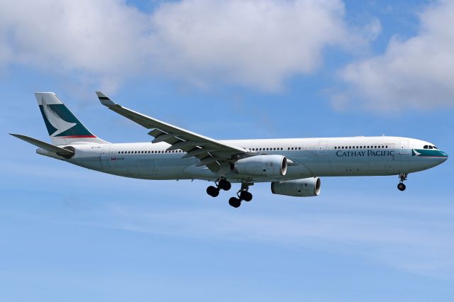 Airbus A330-300 (B-LAR)