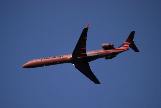 Canadair Regional Jet CRJ-900 (N591NN) - On approach runway 1
