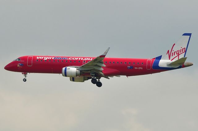 Embraer ERJ-190 (VH-ZPG)
