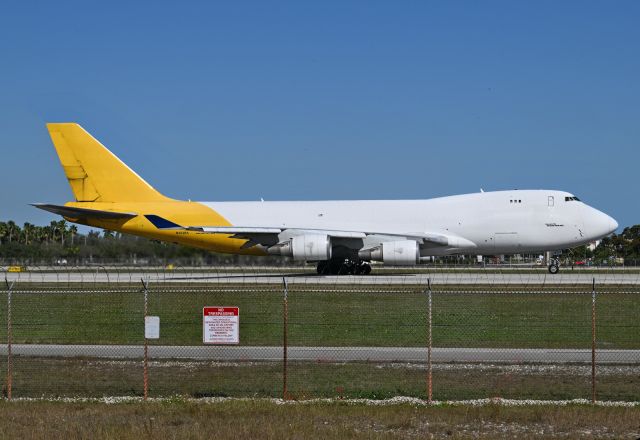 Boeing 747-400 (N453PA)