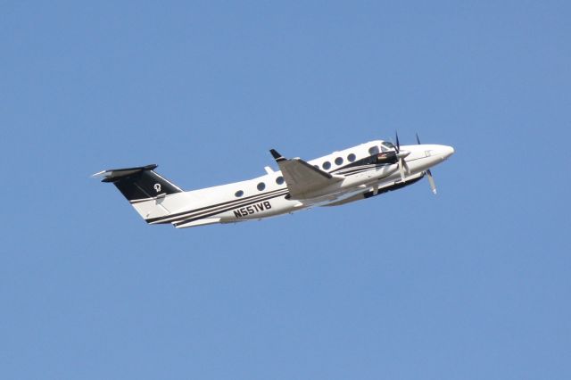 Beechcraft Super King Air 350 (N551VB) - N551VB departs Runway 14 at Sarasota Bradenton International Airport enroute to Manchester Airport