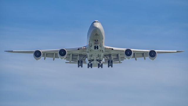 BOEING 747-8 (LX-VCB)