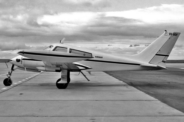Cessna 310 (VH-BDY) - CESSNA 310L - REG VH-BDY (CN 310L-0024) - ESSENDON MELBOURNE VIC. AUSTRALIA - YMEN (9/10/1973) 35MM B/W NEGATIVE SCAN.