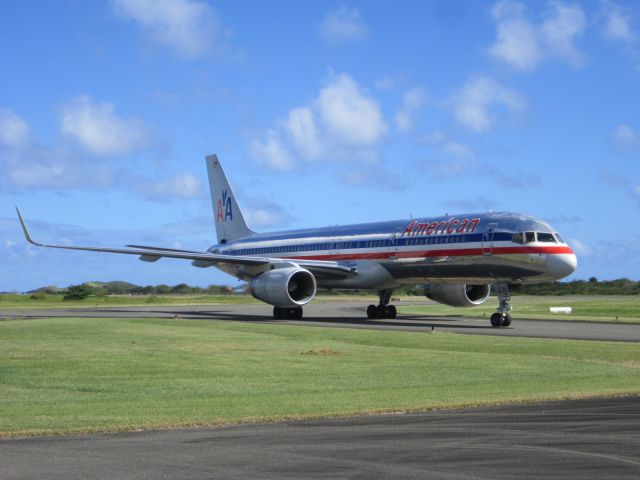 Boeing 757-200 (N693AA)