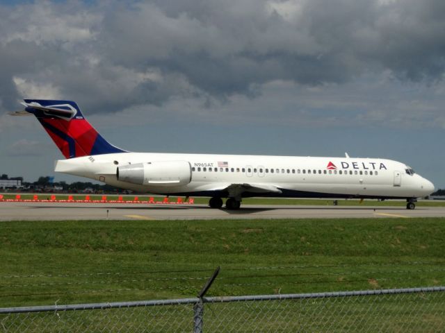 Boeing 717-200 (N965AT)