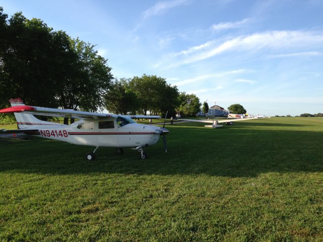 Cessna T210 Turbo Centurion (N94148) - At the Chilhowee Glider Port