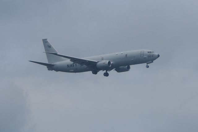 Boeing 737-700 —