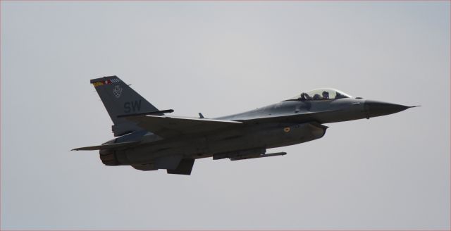 Lockheed F-16 Fighting Falcon (AFR910376) - F-16 Viper at Rocky Mountain Air Show 2015