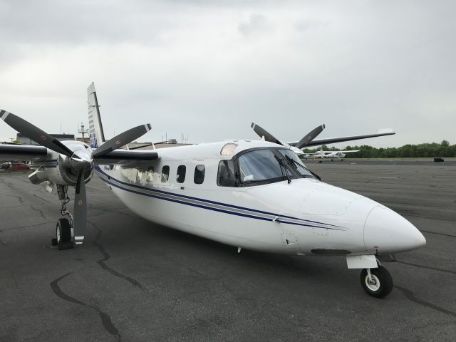 Gulfstream Aerospace Jetprop Commander (N690TP)