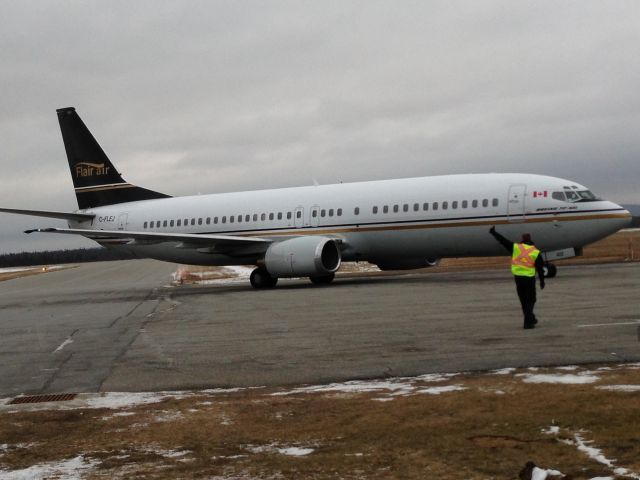 BOEING 737-400 (C-FLEJ)