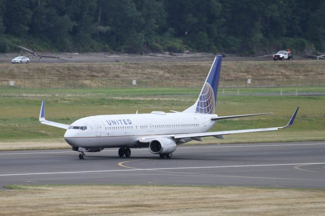 Boeing 737-800 (N17245)